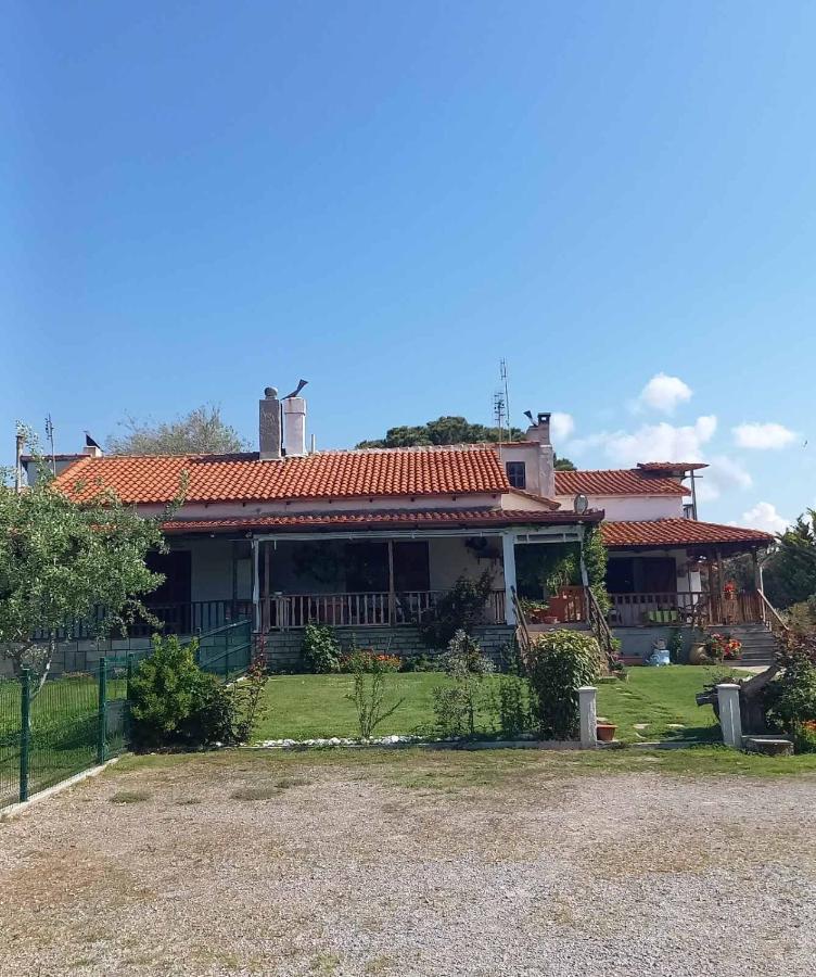 Ivonnis Garden Villa Mesimvria  Exterior photo